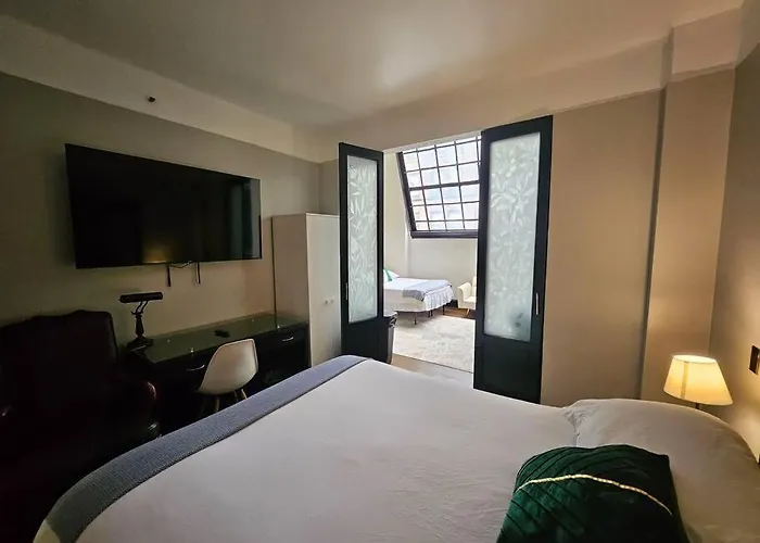 The Yeats Apartment At The Mansfield Midtown